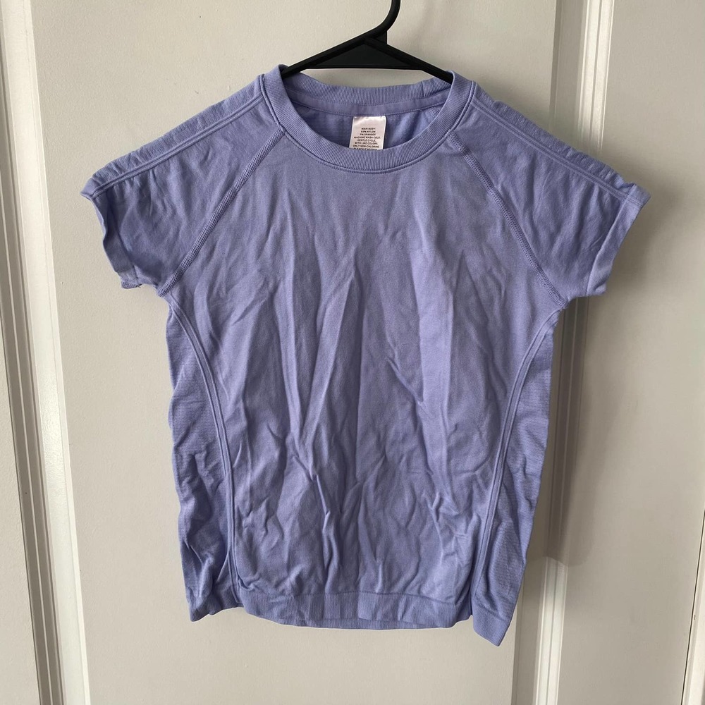 Zella Girls Activewear T Shirt Top Lavendar Purple Blue Color size S 7/8